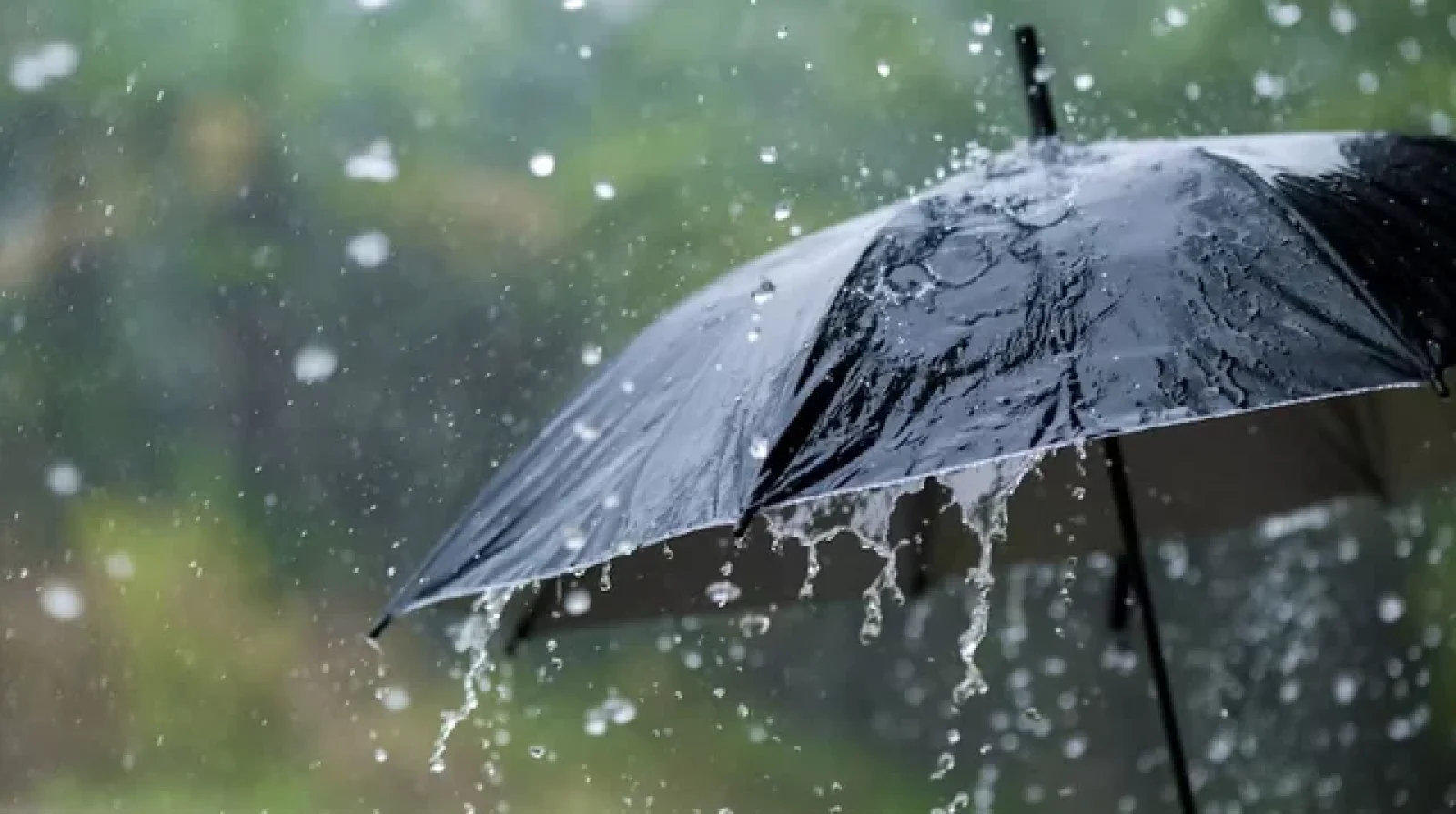 সারা দেশের বিভিন্ন অঞ্চলে বৃষ্টি বাড়ার আভাস