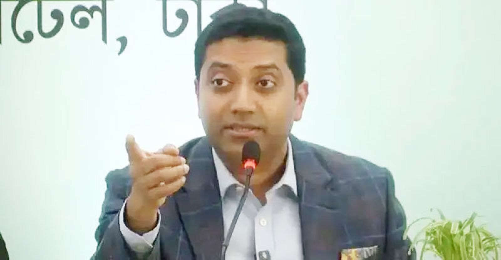 জুলাইয়ের মধ্যে প্রাথমিকের ১ লাখ শিক্ষার্থী  জুতা পাবে : ববি হাজ্জাজ
