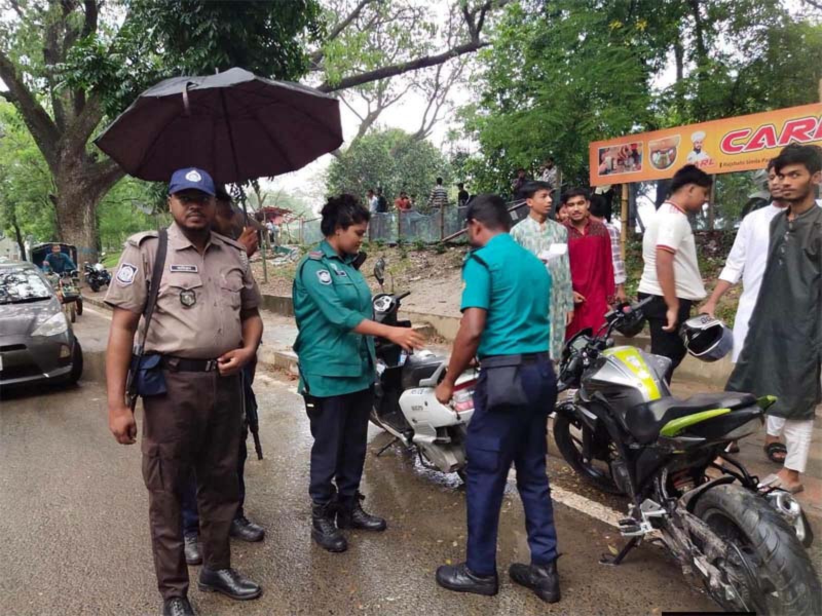 ট্রাফিক আইন লঙ্ঘনে রাজশাহীতে ৫৫ মামলা, ৪৫ যানবাহন জব্দ