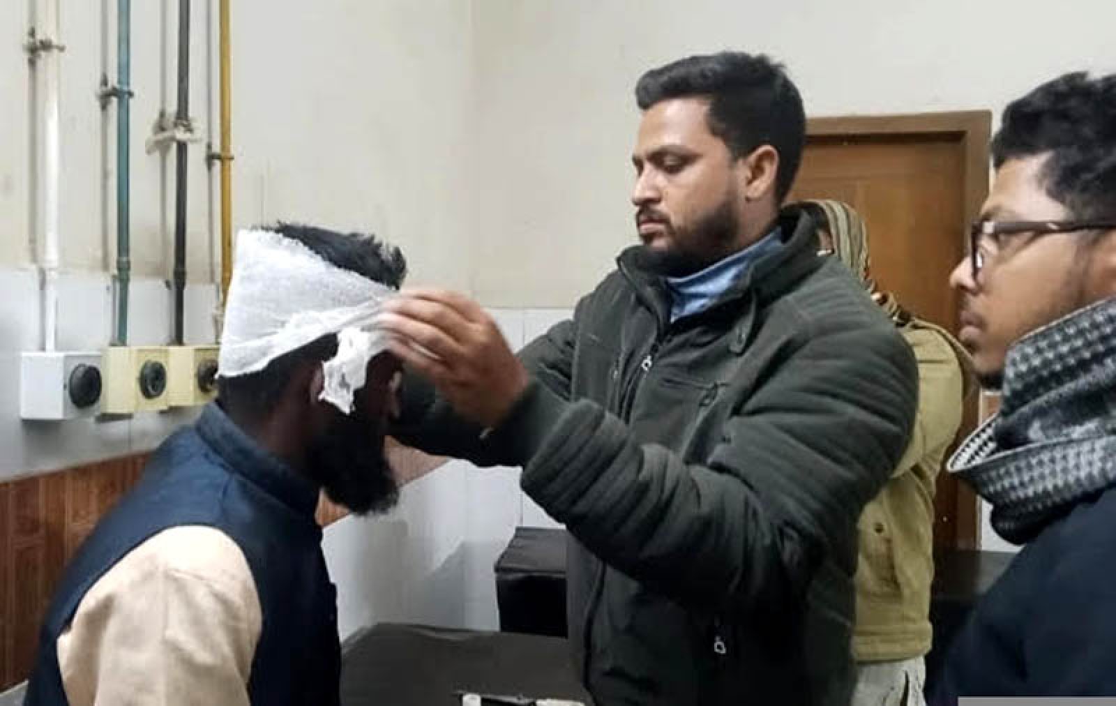 চুয়াডাঙ্গায় জামায়াত-বিএনপির  সংঘর্ষ, আহত ৬