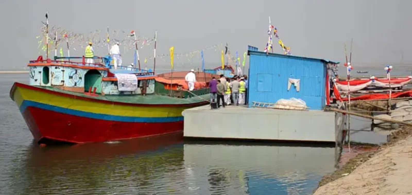 গোদাগাড়ীর সুলতানগঞ্জ-ভারতের মুর্শিদাবাদের ময়া নৌবন্দর চালু হলেও বছর না ঘুরতেই কার্যত স্থবির