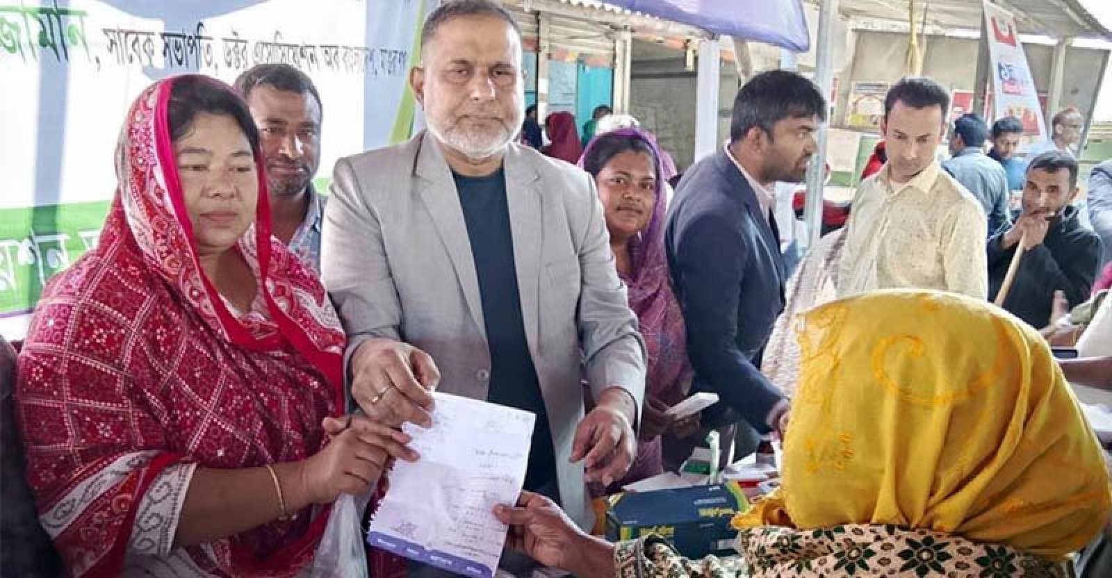জিয়াউর রহমানের জন্মবার্ষিকীতে বিনামূল্যে চিকিৎসা-ওষুধ বিতরণ
