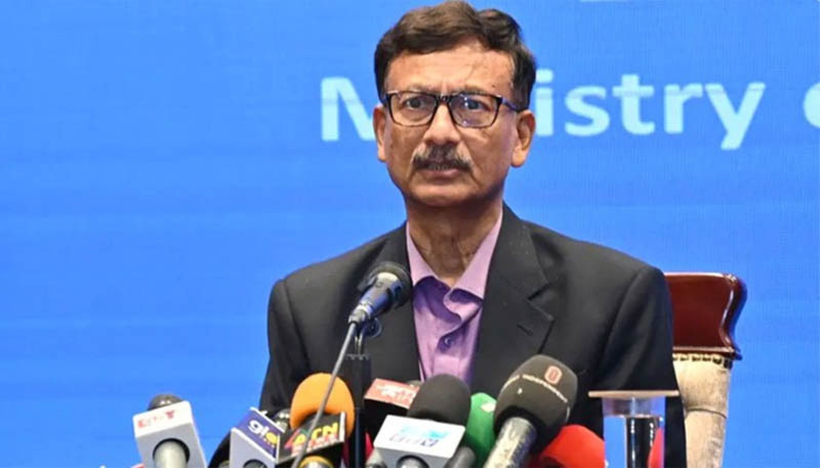 অনাকাঙ্ক্ষিত পরিস্থিতি এড়াতেই অন-অ্যারাইভাল ভিসা বন্ধ