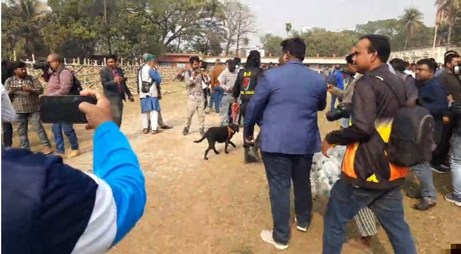রাজশাহীতে তারেক রহমানের আগমন উপলক্ষে প্রস্তুত সভামঞ্চ