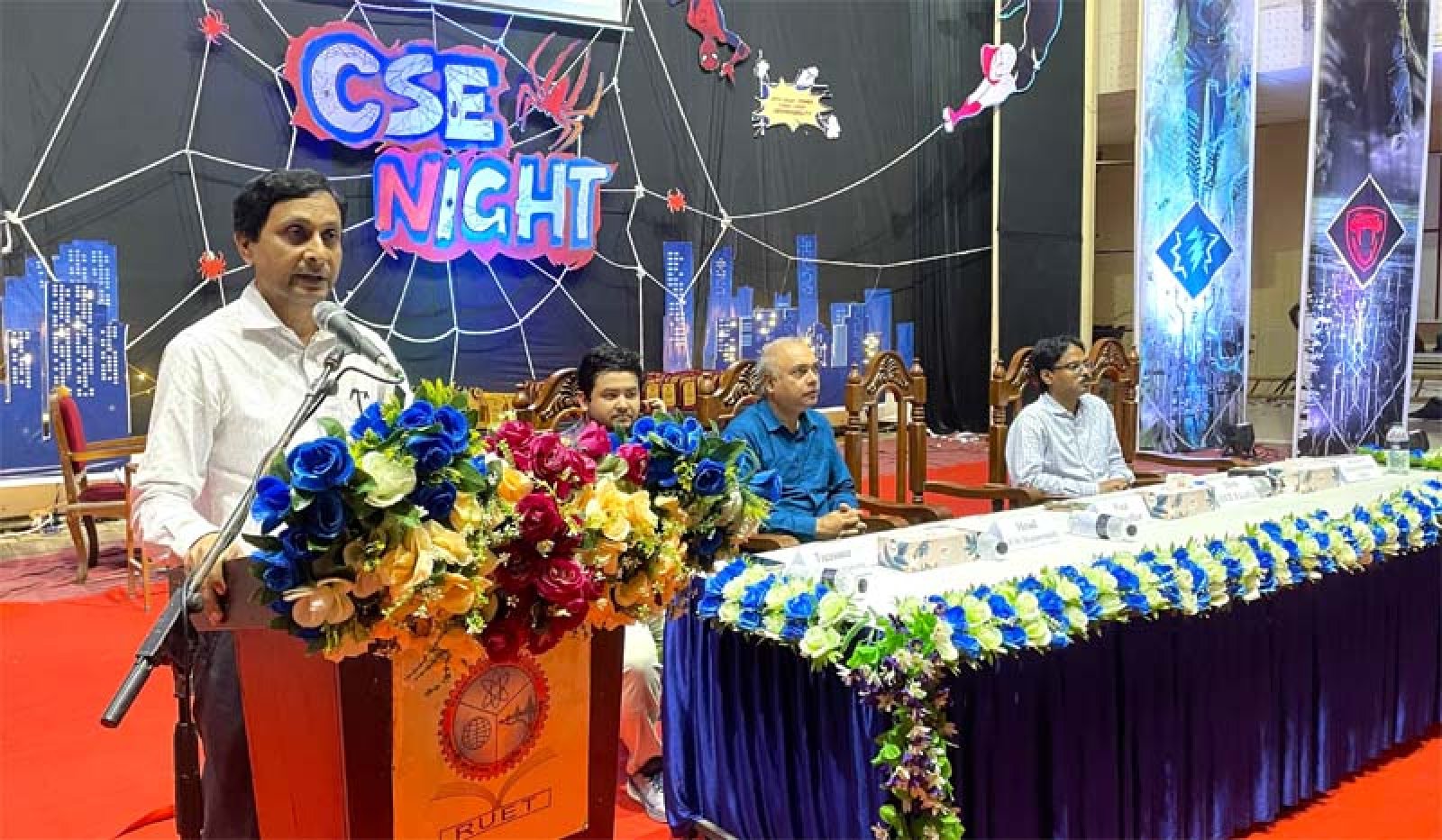 রুয়েটের সিএসই বিভাগের শিক্ষার্থীদের বিদায় ও নবীনবরণ অনুষ্ঠিত