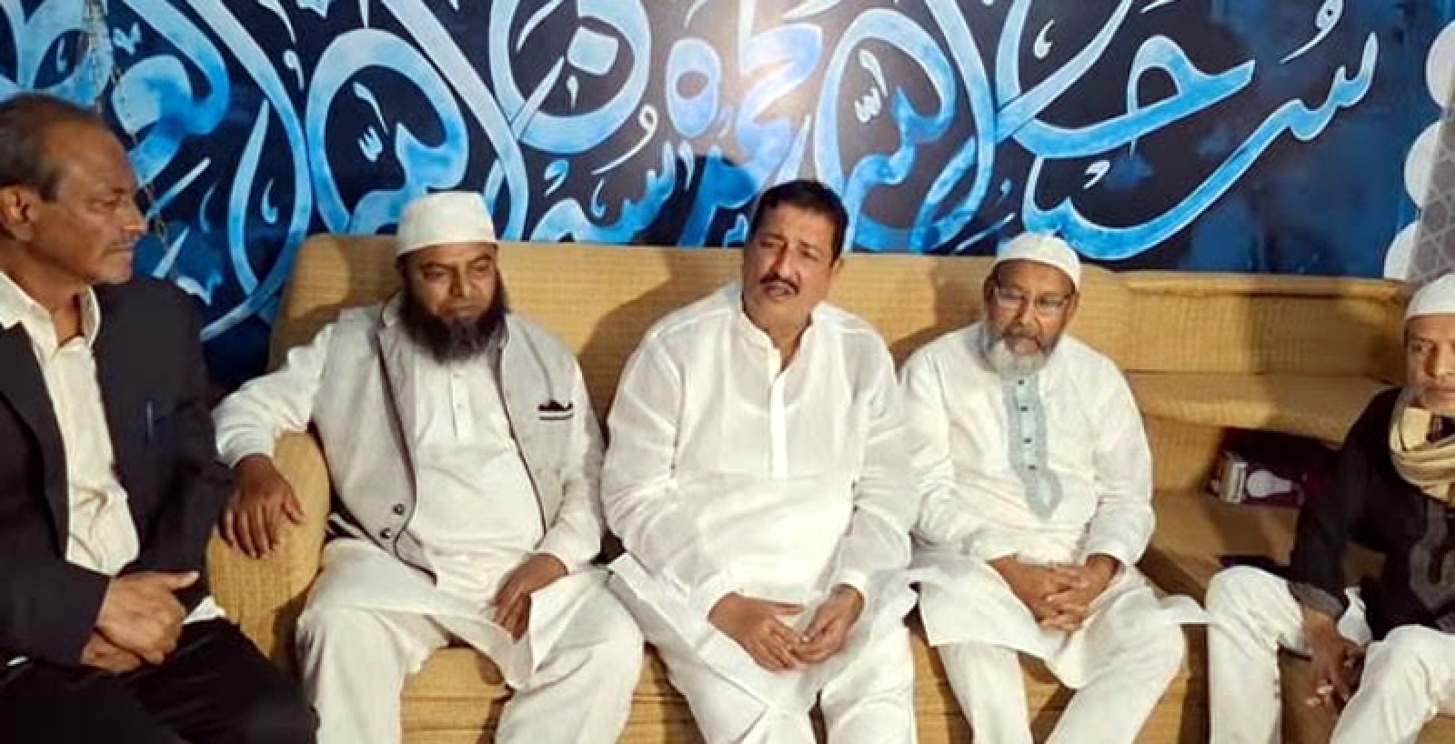 নিজ আসনের পরাজিত প্রার্থীর বাসায় ভূমিমন্ত্রী