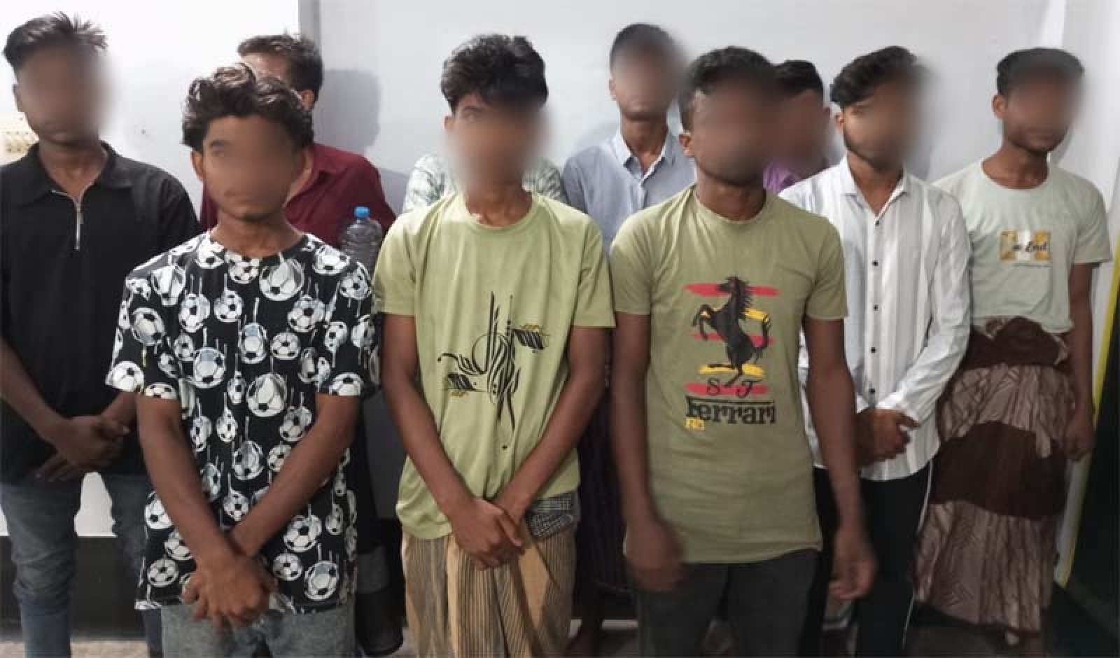 সাগরপথে মালয়েশিয়া পাচারে আটকে রাখা ১৩ নারী-পুরুষ উদ্ধার