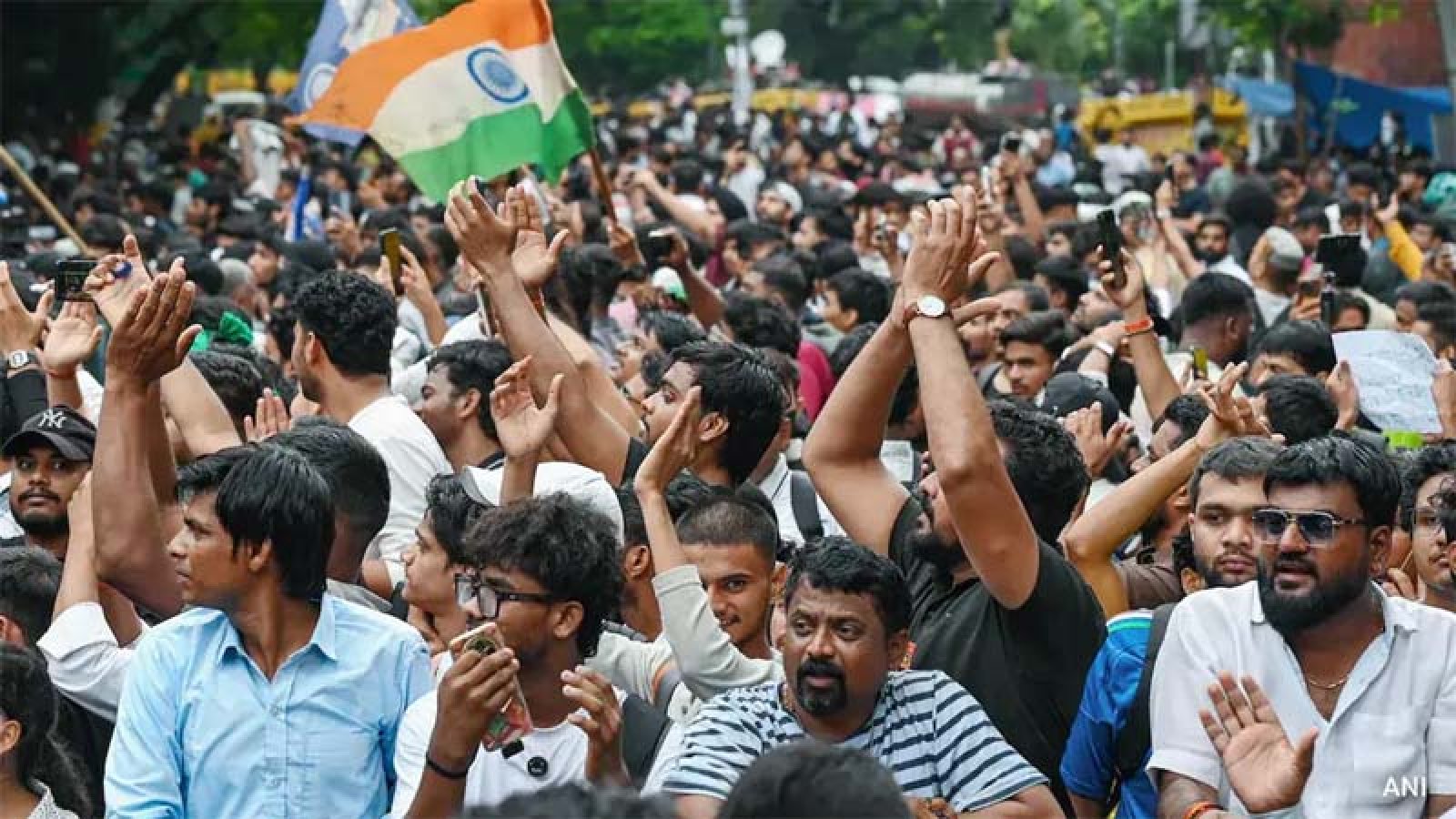 সিজেপির বিক্ষোভে গুরুতর অসুস্থ তরুণী, আইসিইউতে স্থানান্তর