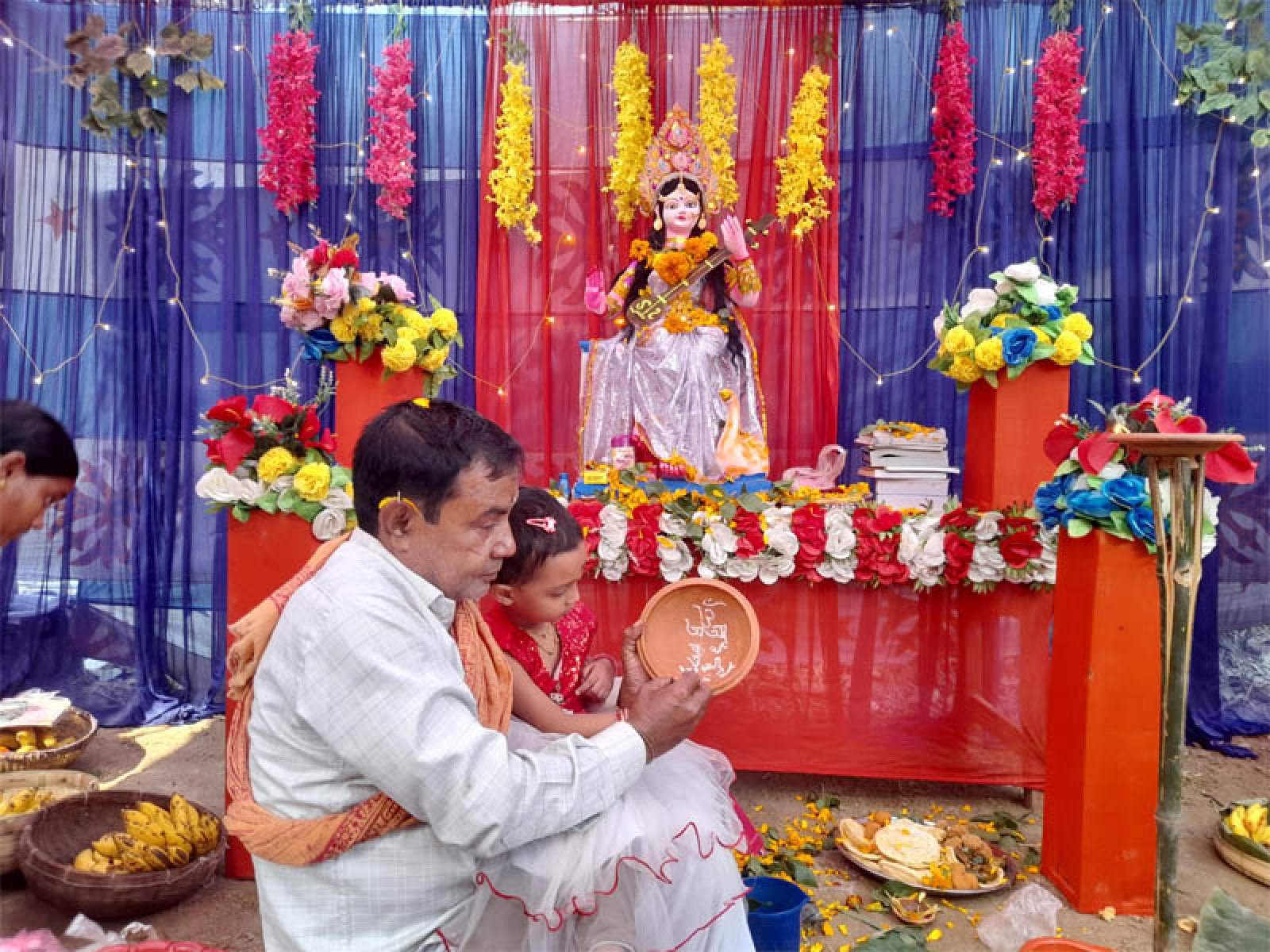নিয়ামতপুরে সরস্বতী পূজা উদযাপিত