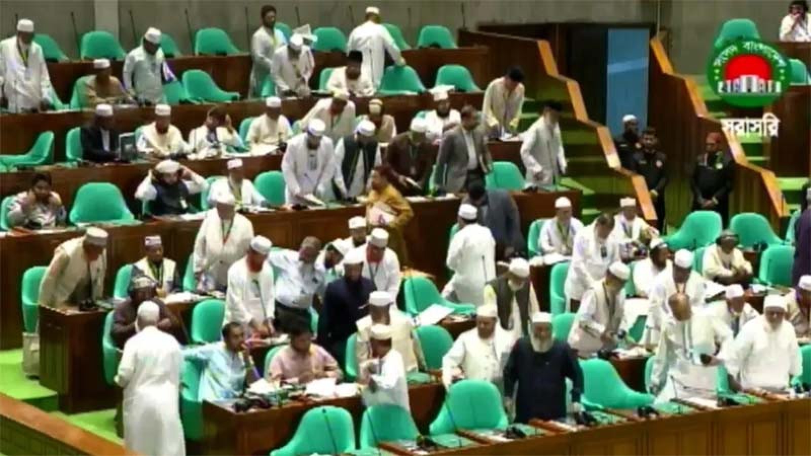 সংসদ থেকে বিরোধী দলের ওয়াকআউট