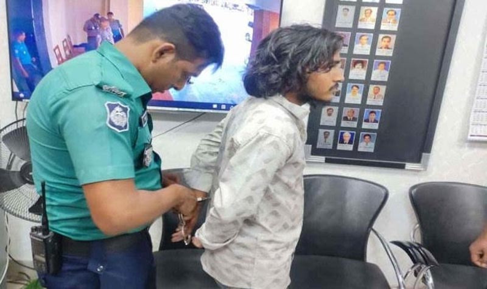 রাবিতে নিষিদ্ধ সংগঠন ছাত্রলীগের এক নেতা আটক