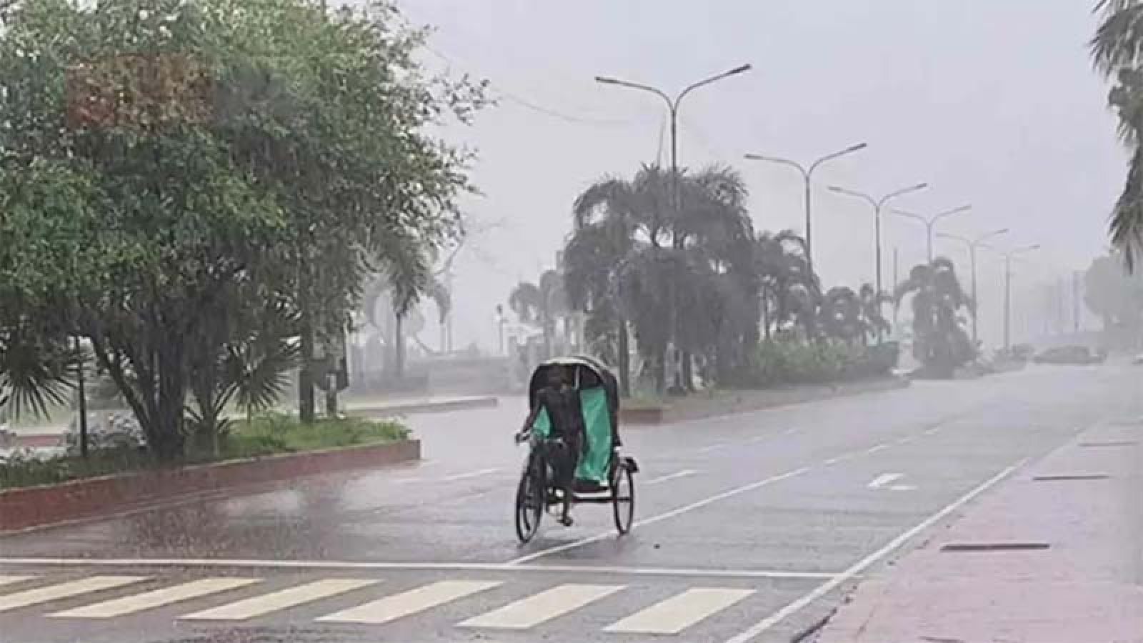 লঘুচাপের প্রভাবে সারা দেশে বৃষ্টির পূর্বাভাস