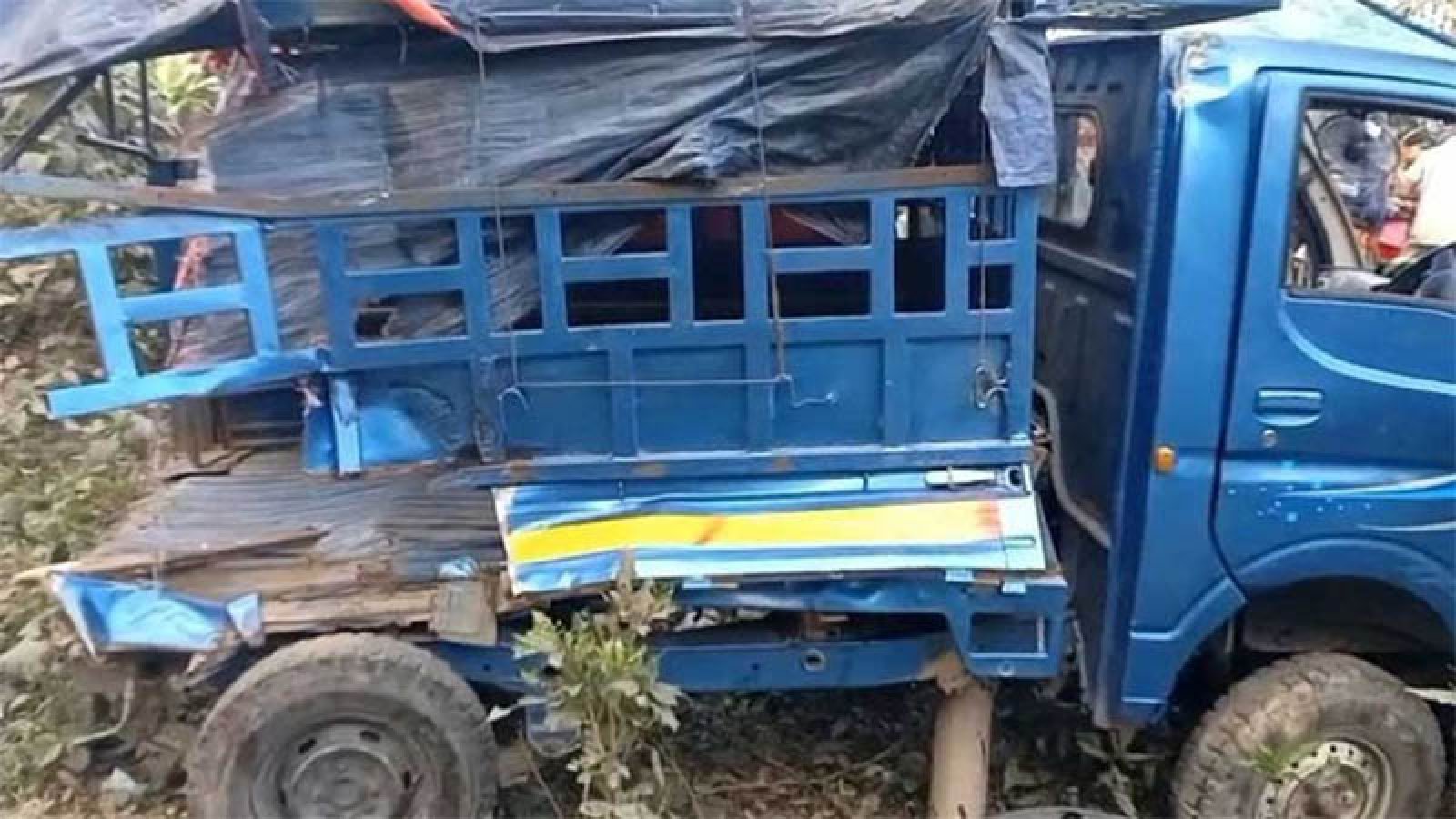 ট্রেনের ধাক্কায় তিন শ্রমিক নিহত, আহত ১০