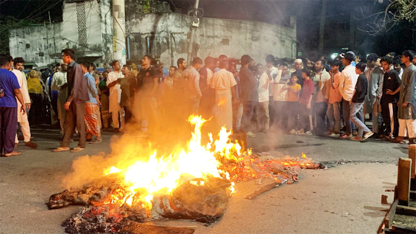 সাব্বির হত্যার আসামি গ্রেপ্তারের দাবিতে সড়ক অবরোধ