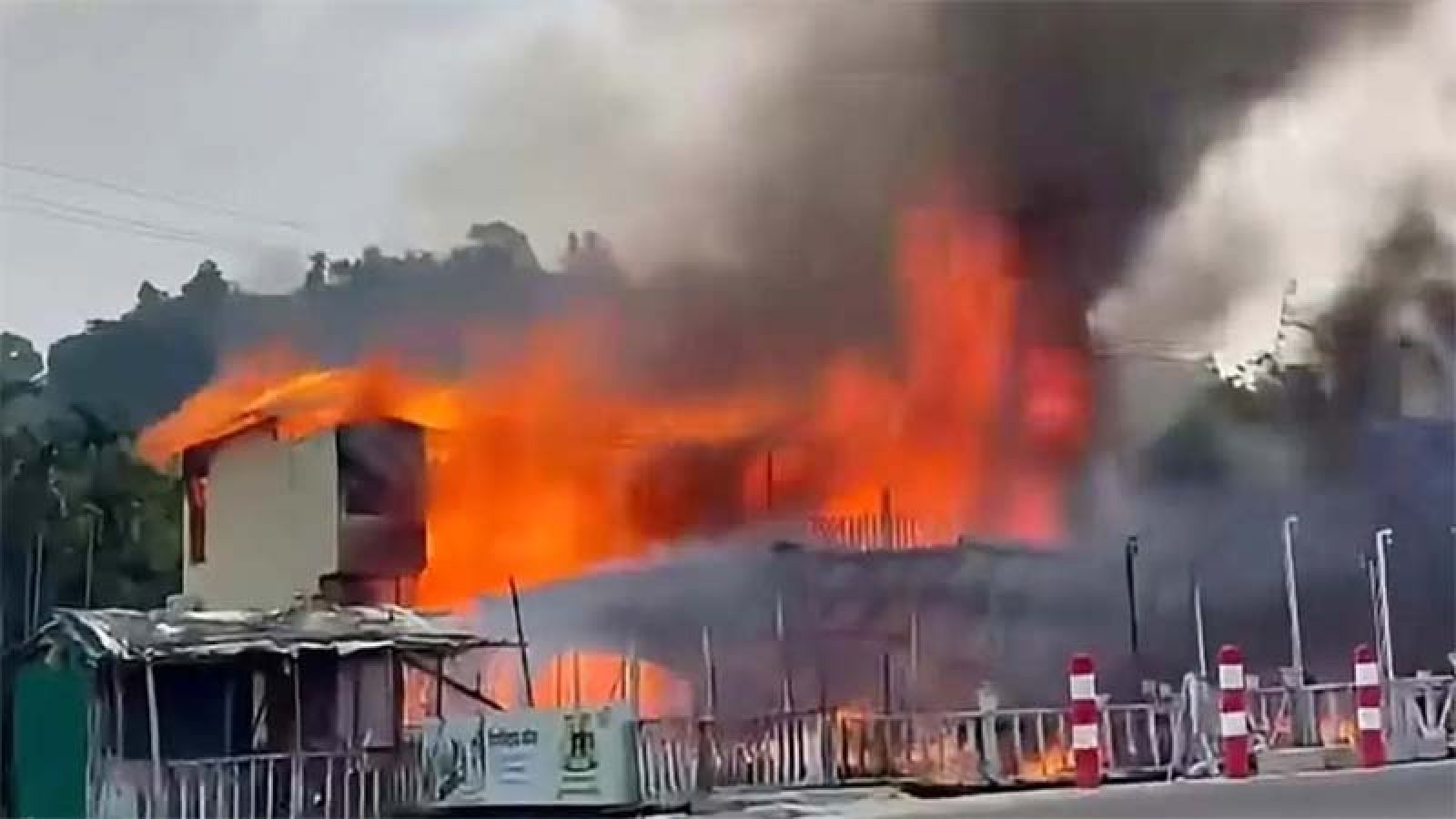ইনানীতে রিসোর্টে আগুন, নিহত বেড়ে ৬