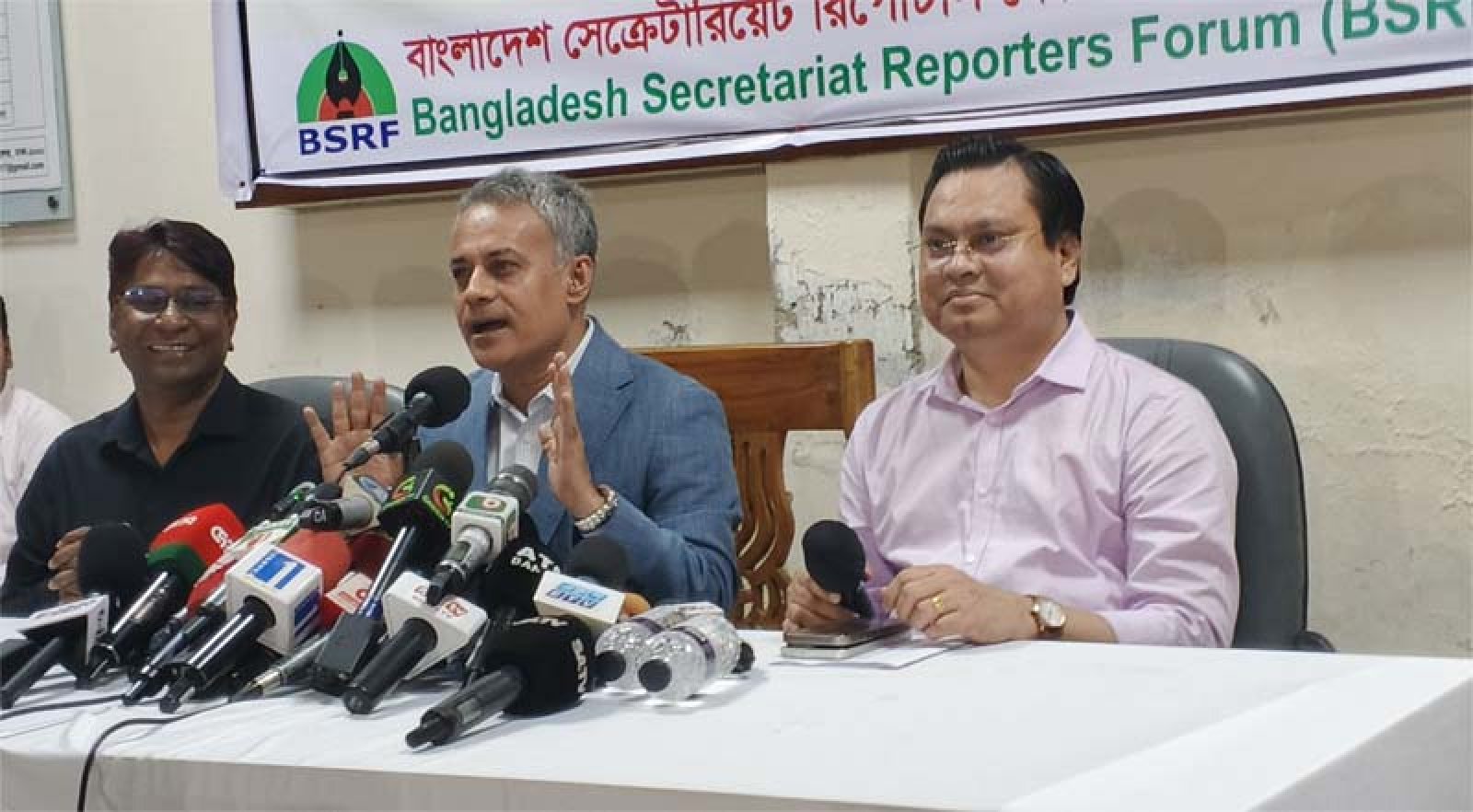 পদ্মা সেতুর পিলারের পাশে মাটি কাটা ঝুঁকিপূর্ণ নয় : মন্ত্রী