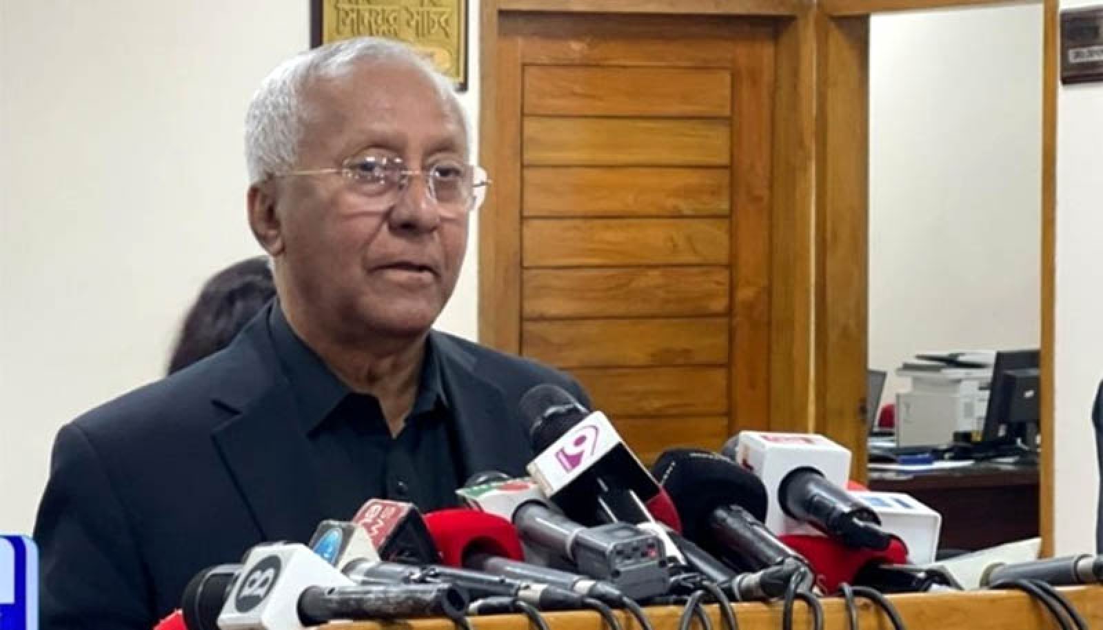 ইসি থেকে সরাসরি কার্ড নিতে পারবেন সাংবাদিকরা
