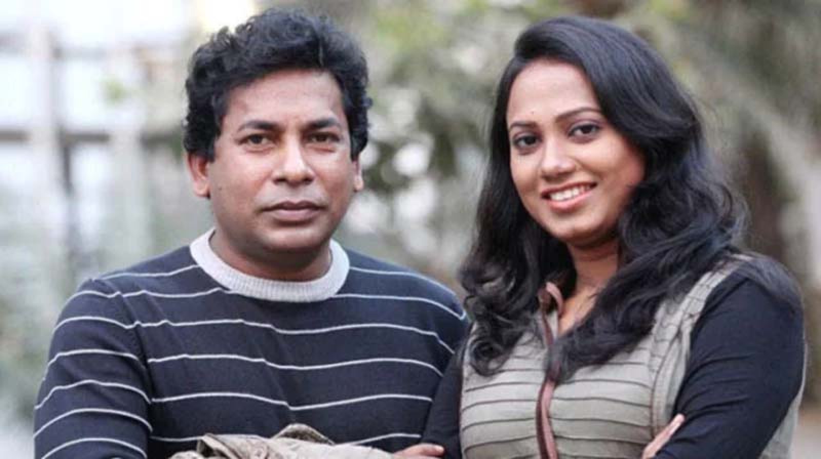 কলকাতায় মোশাররফ করিম ও তার স্ত্রীকে হেনস্তা