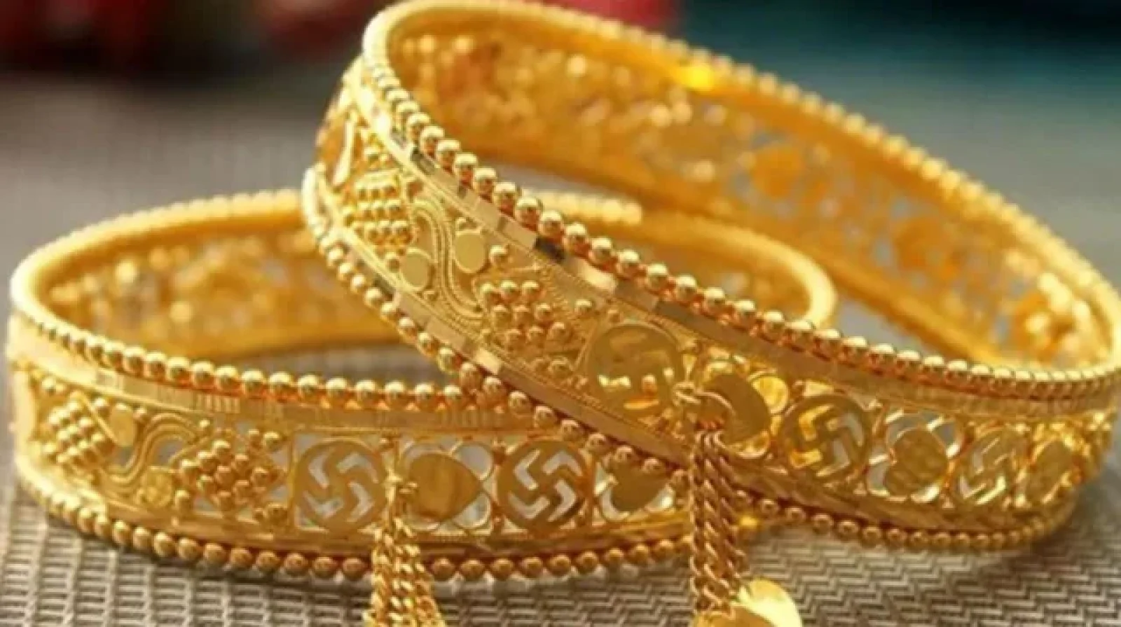 সোনার ভরি দুই লাখ ৩২ হাজার