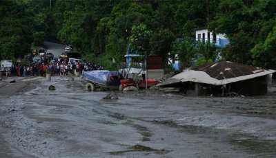 নেপালে আকস্মিক বন্যা - ভূমিধসে নিহত বেড়ে ১৬৫, নিখোঁজ ৪০৩