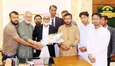 রাজশাহীতে জেলা পরিষদ প্রশাসককে যুব অধিকার পরিষদের ফুলেল শুভেচ্ছা