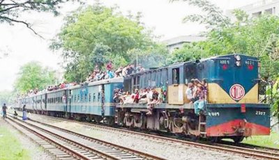 ট্রেনের ভাড়া বকেয়া থাকায়, বে-সরকারী দুটি ট্রেনের চুক্তি বাতিল করল রেলওয়ে