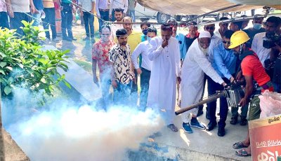 কাটাখালী বাজারে ডেঙ্গু প্রতিরোধে পরিচ্ছন্নতা অভিযান