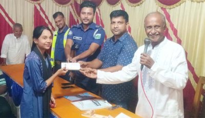 গোমস্তাপুর দুর্গাপূজা উপলক্ষে নাট্য ও নিত্য প্রতিযোগিতার পুরস্কার বিতরণ