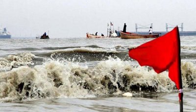 চার সমুদ্রবন্দরে ৩ নম্বর সতর্কসংকেত