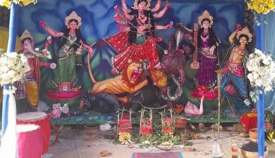 স্বাধীনতার পরে  প্রথম দুর্গাপূজা, পুরোগ্রামে  উৎসবের আমেজ