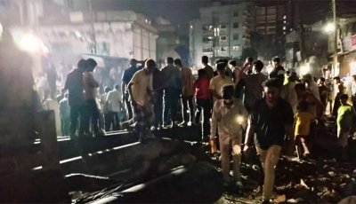 চট্টগ্রামের হিজরা খাল থেকে যুবকের মর/দেহ উদ্ধা