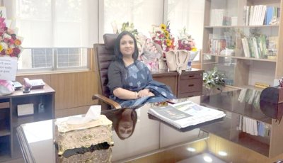 বাবার তিন দশক পর একই মন্ত্রণালয়ের প্রতিমন্ত্রী মেয়ে পুতুল