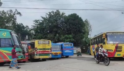 আগুন দেওয়ায় ভূরুঙ্গামারী থেকে কুড়িগ্রাম ও ঢাকা রুটে বাস চলাচল বন্ধ